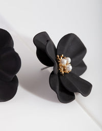 Black Pearl Flower Stud Earrings - link has visual effect only