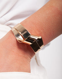 Gold Twisted Cuff - link has visual effect only