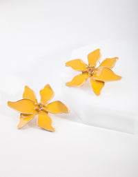 Gold Wavy Flower Stud Earrings - link has visual effect only