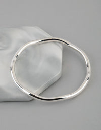 Silver Plated Brass 4.5mm Wavey Bangle - link has visual effect only