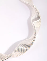 Silver Twisted Spring Necklace - link has visual effect only